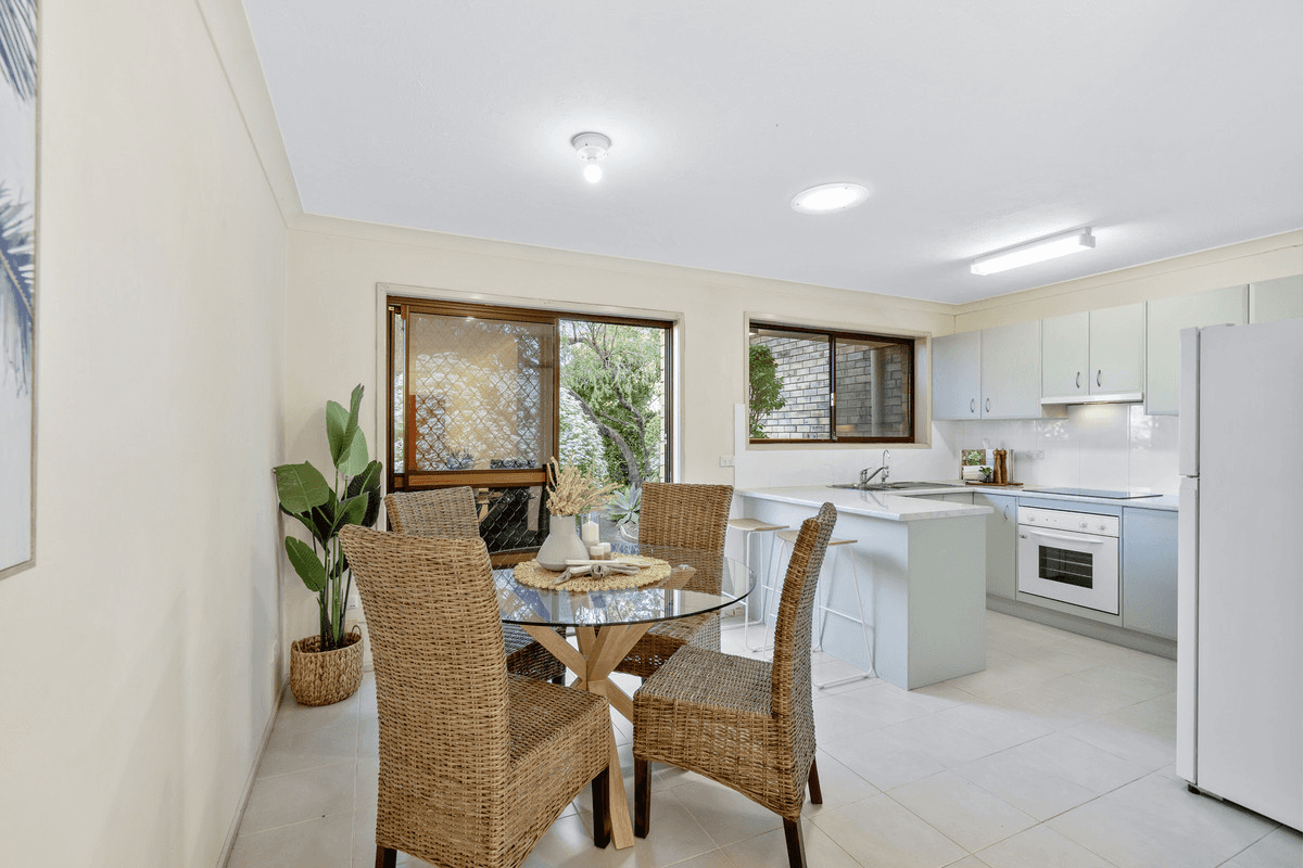 1/22-24 Dunlin Drive, Burleigh Waters, QLD 4220