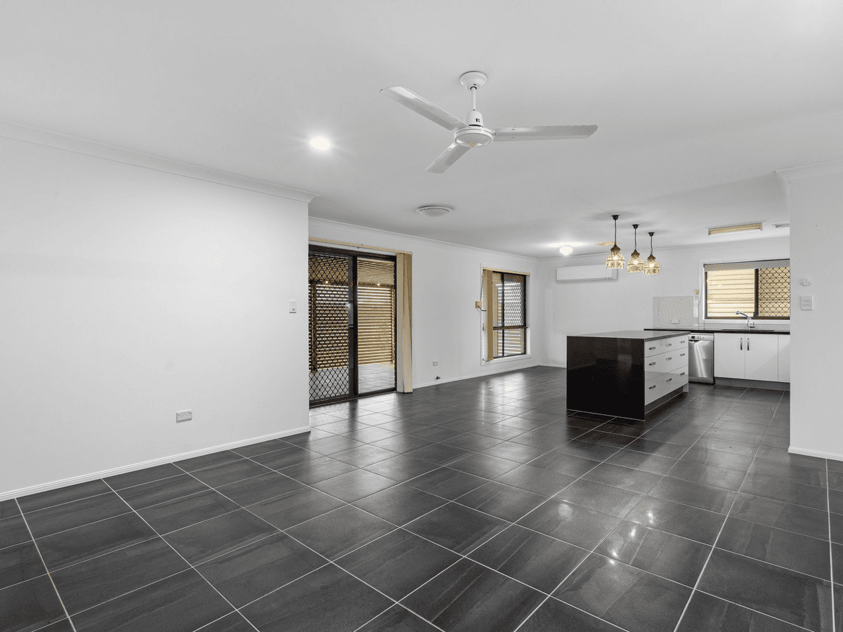 9 Regency Court, Strathpine, QLD 4500