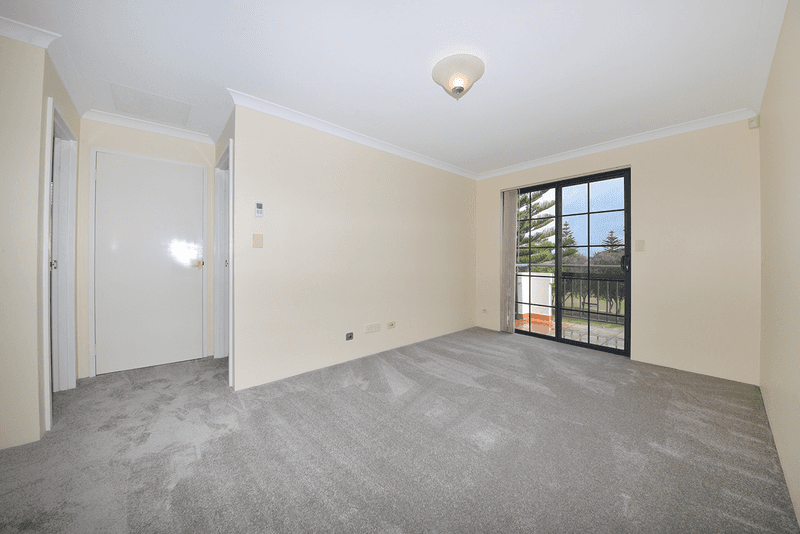 6 Halmstad Circle, Mindarie, WA 6030