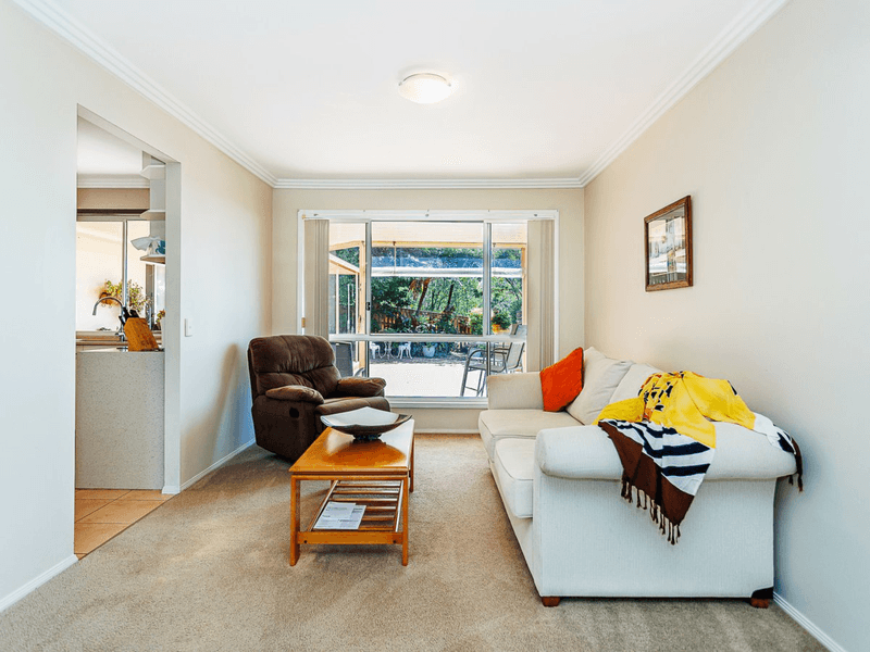 41 Langport Parade, MUDGEERABA, QLD 4213