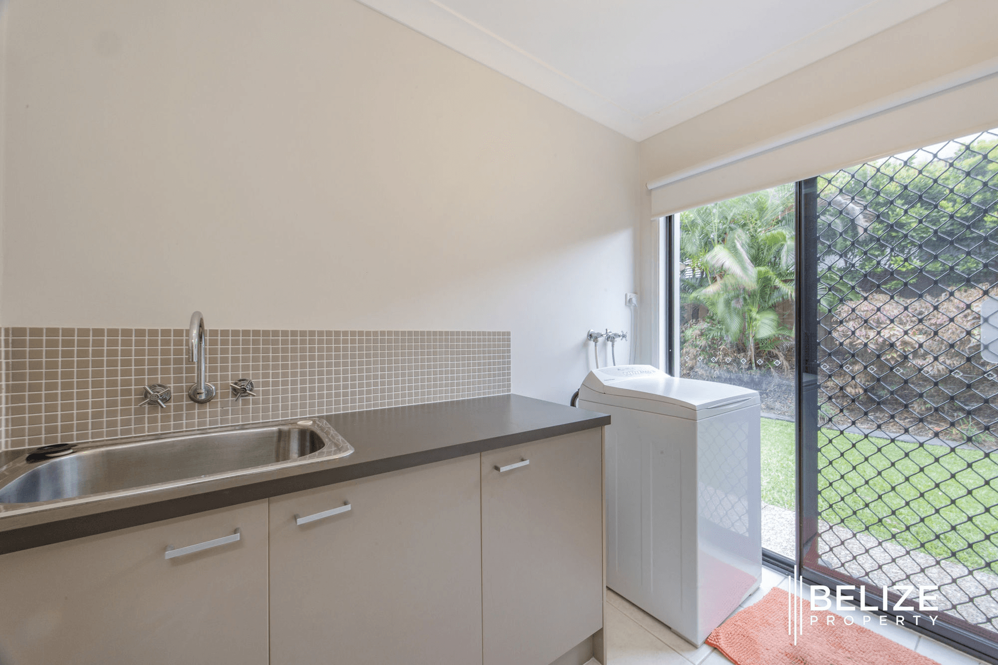 1 Peachester Close, ORMEAU, QLD 4208