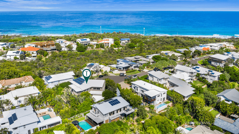 13 Antipodes Close, Castaways Beach, QLD 4567