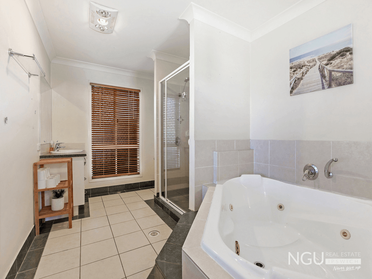 39 Fearless Court, Karalee, QLD 4306