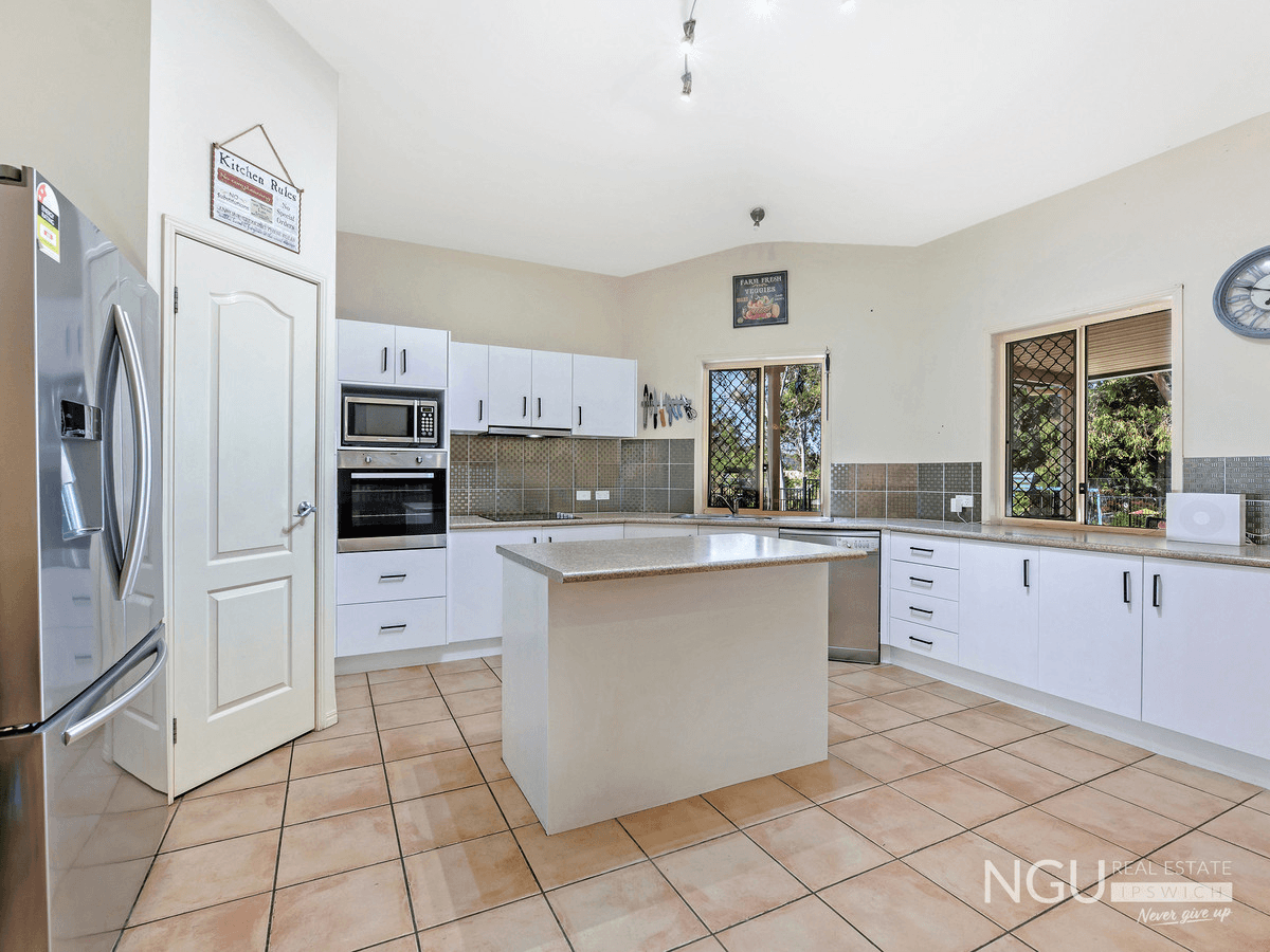 39 Fearless Court, Karalee, QLD 4306