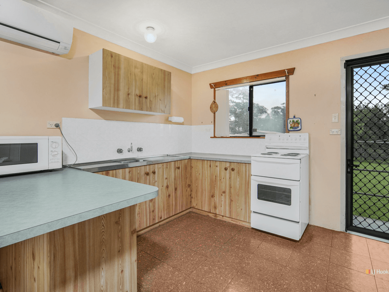 99 Waratah Crescent, SANCTUARY POINT, NSW 2540