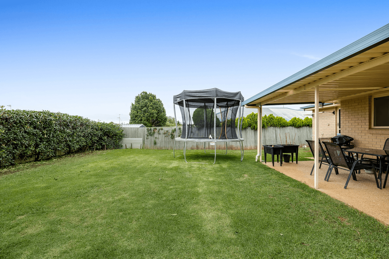 13 Bunya Street, KEARNEYS SPRING, QLD 4350