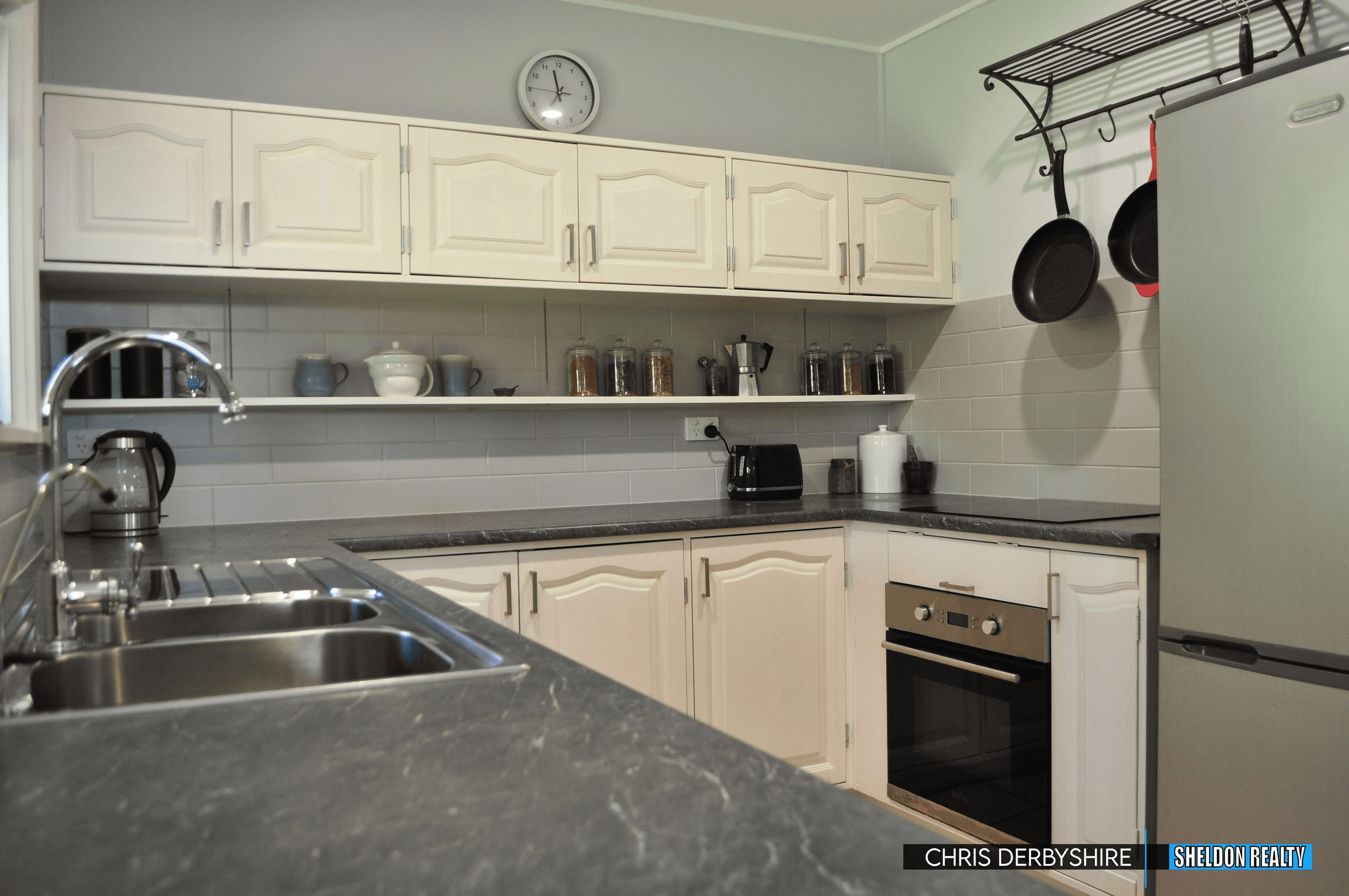 28 Oak Street, Holloways Beach, QLD 4878