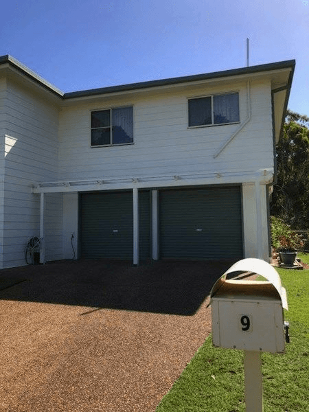 9 Naples Drive, RUSSELL ISLAND, QLD 4184