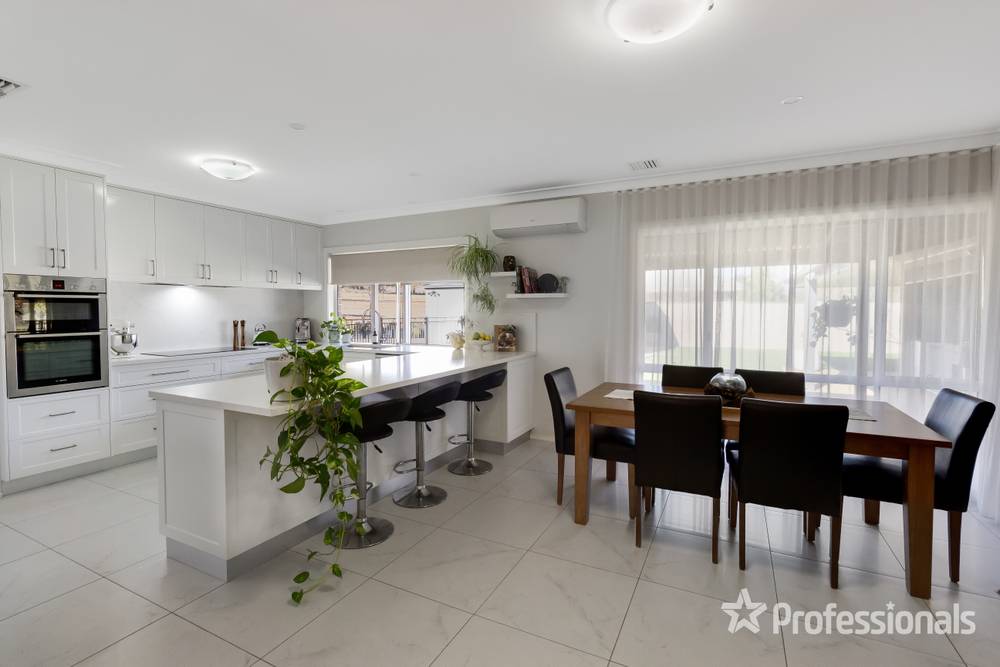 4 Kapooka Road, San Isidore, NSW 2650