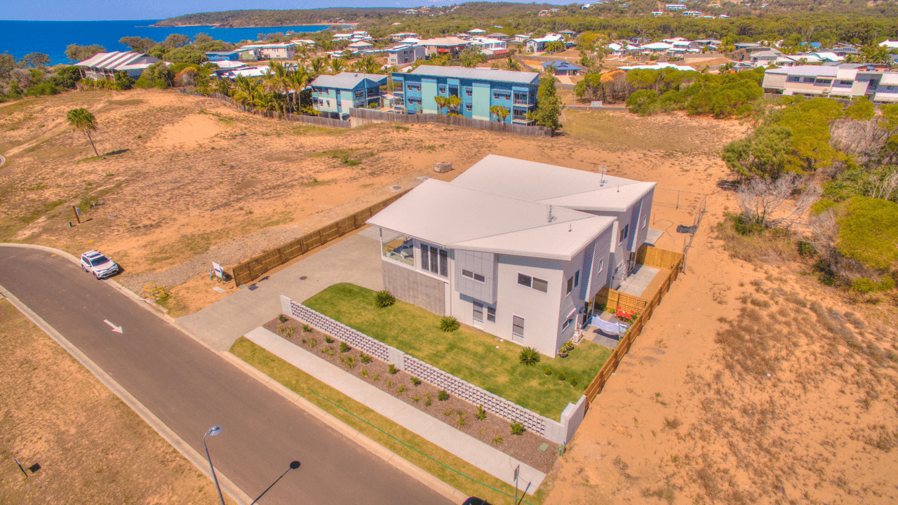 6/21 Beaches Village Crct, AGNES WATER, QLD 4677