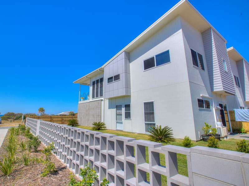 6/21 Beaches Village Crct, AGNES WATER, QLD 4677