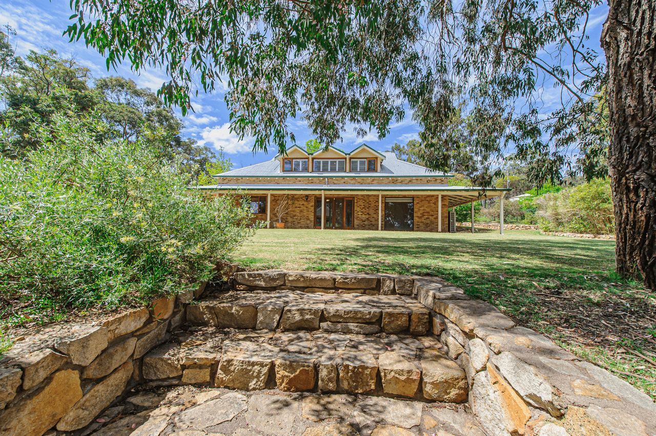 200 Carter Road, THE LAKES, WA 6556