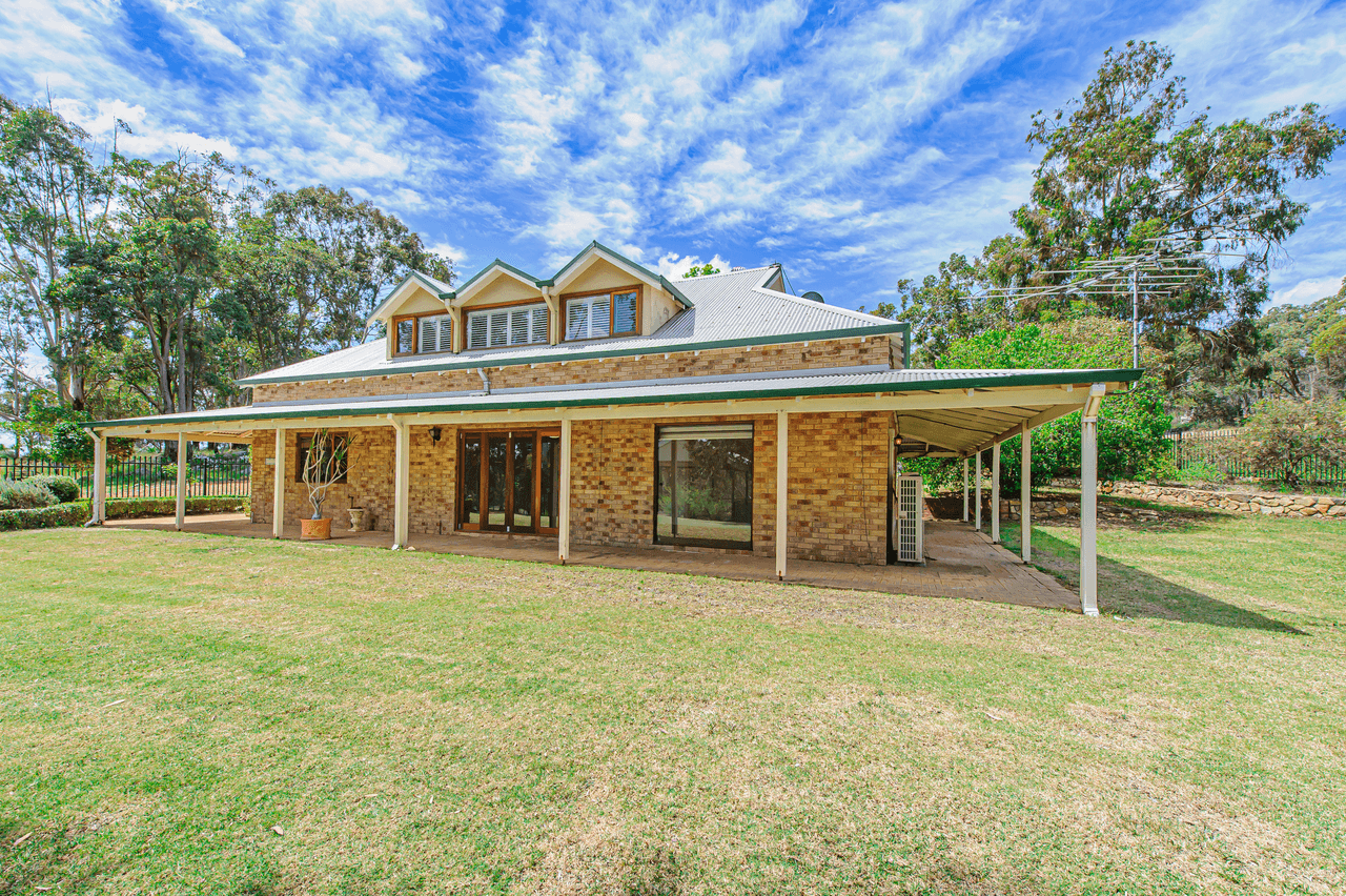 200 Carter Road, THE LAKES, WA 6556
