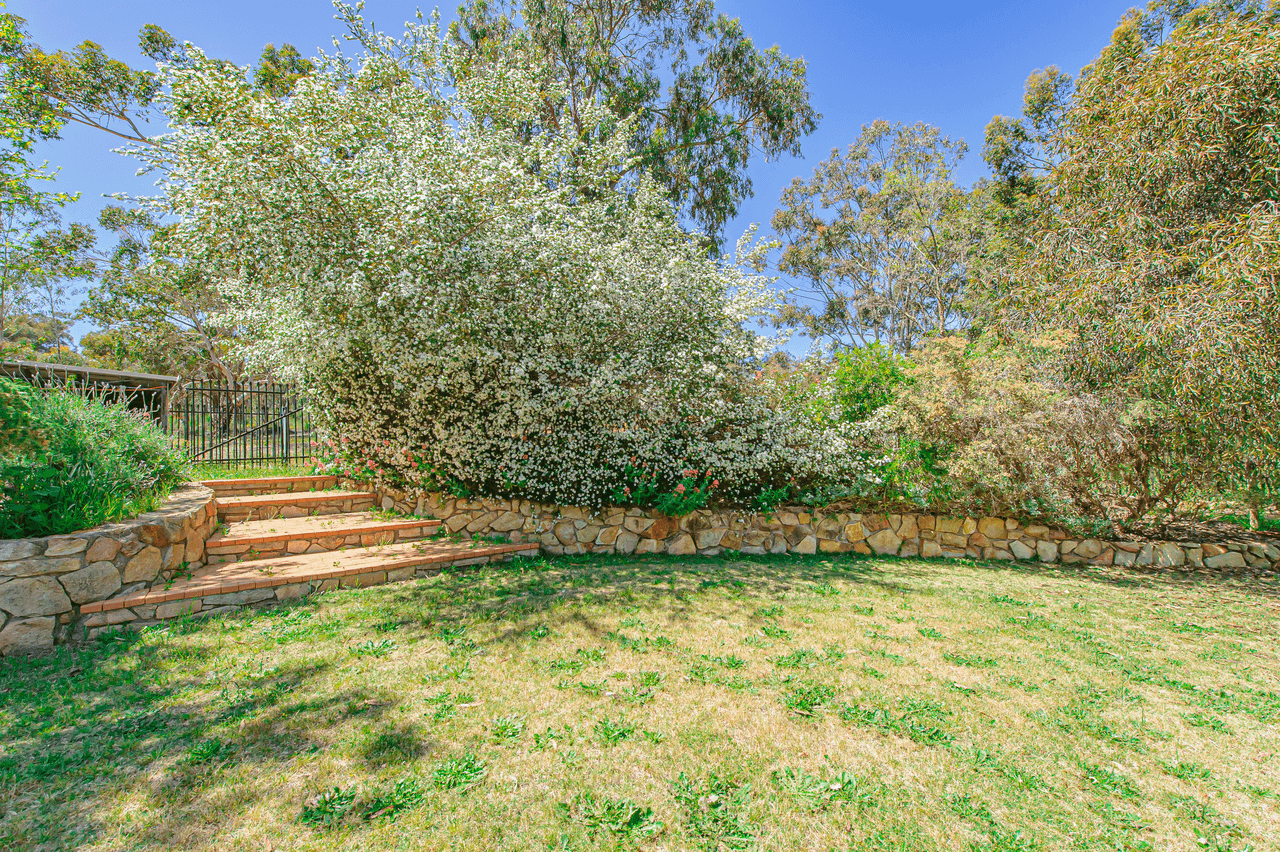 200 Carter Road, THE LAKES, WA 6556