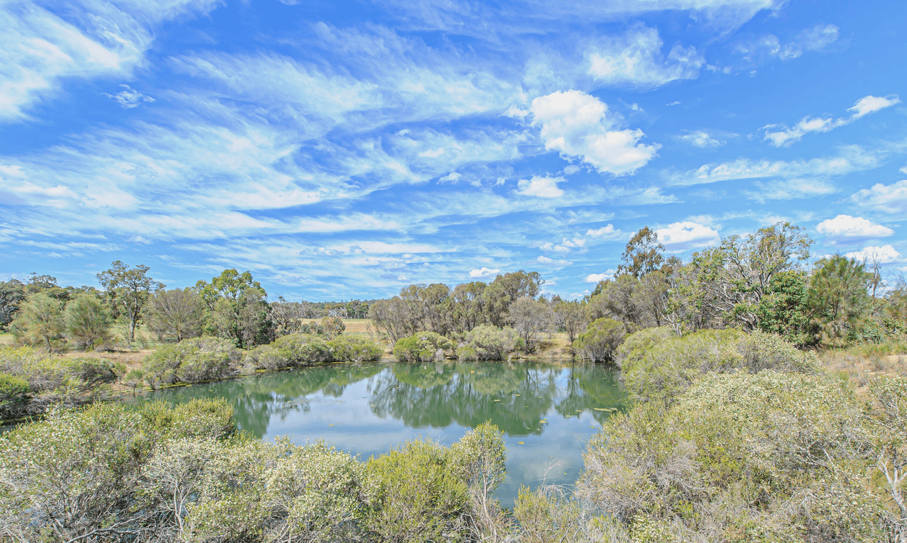200 Carter Road, THE LAKES, WA 6556