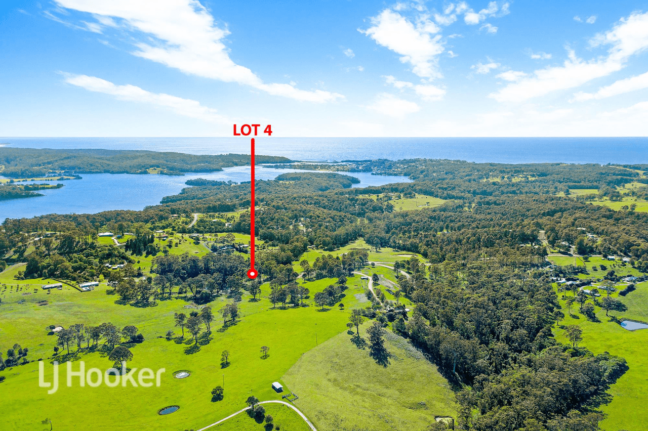 Lot 4/82 Wagonga Scenic Drive, NAROOMA, NSW 2546