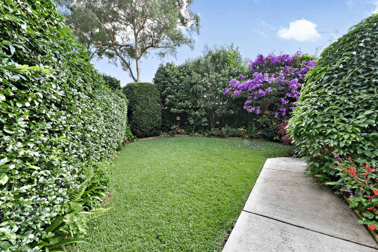 6 Oak Cl, Fletcher, NSW 2287