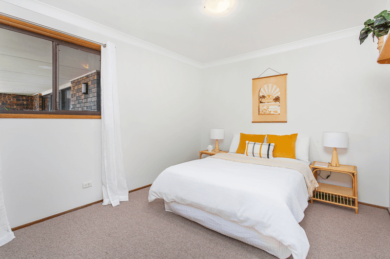 26 Hughes Crescent, KIAMA DOWNS, NSW 2533