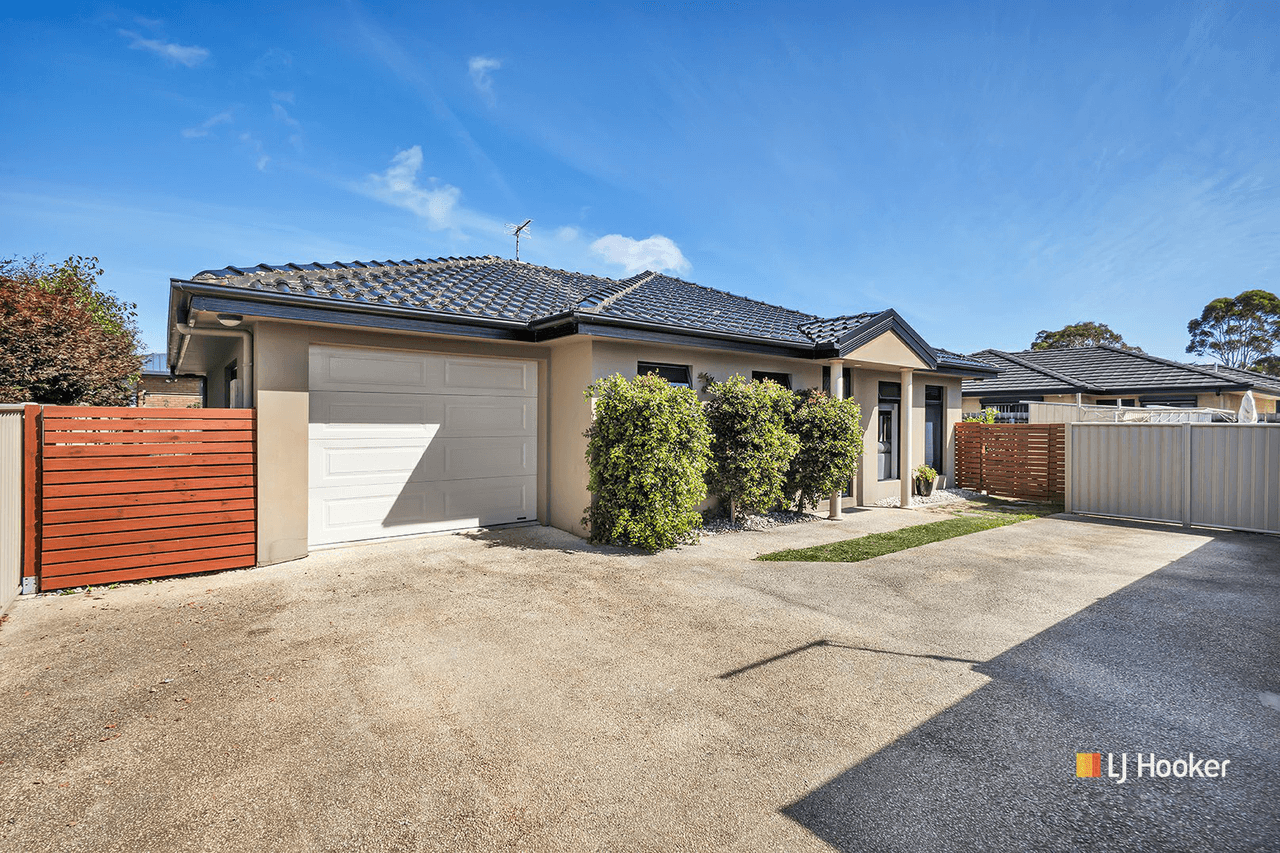 2/90 Lovett Street, DEVONPORT, TAS 7310