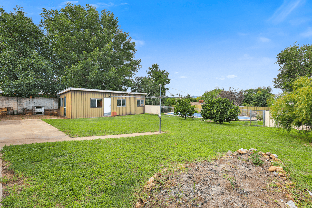 15 Myrl Street, TAMWORTH, NSW 2340