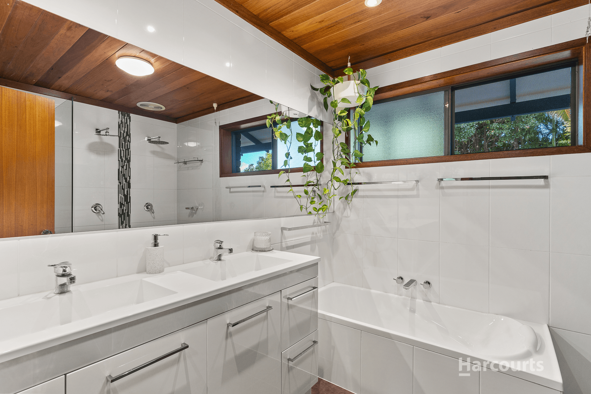 8 Kennedys Lane, Ewingsdale, NSW 2481