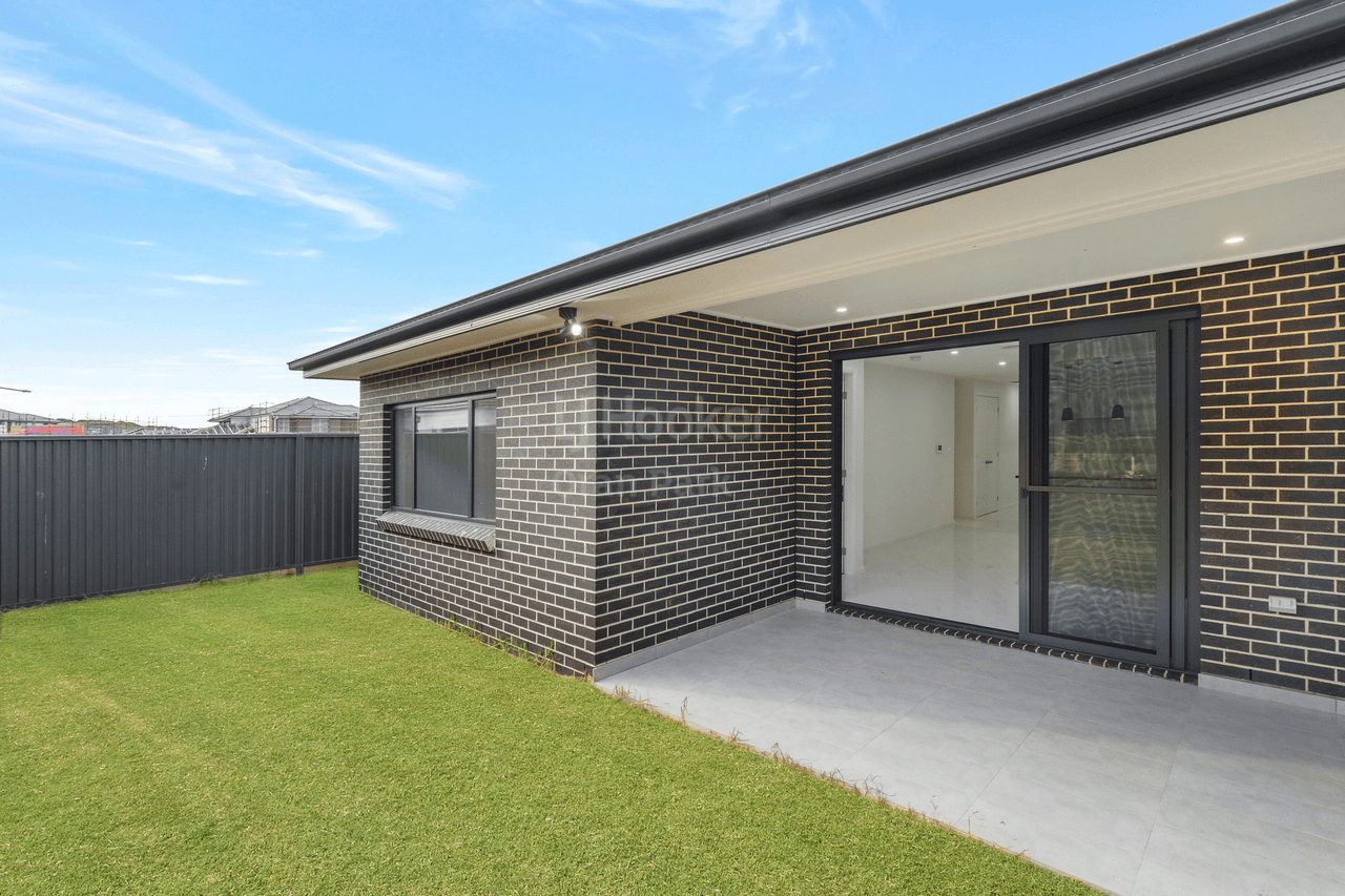 12A Herd Street, ORAN PARK, NSW 2570