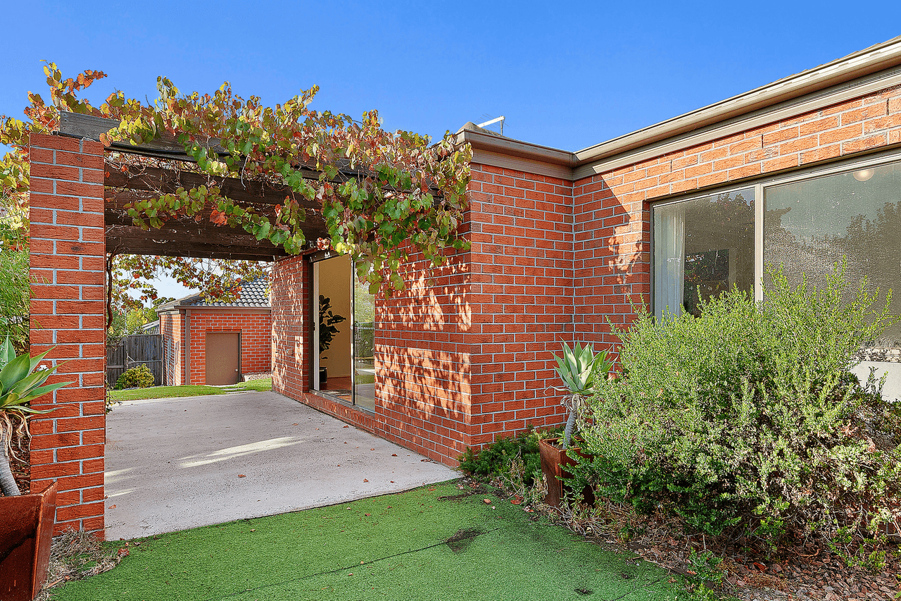 6 Light Close, Darley, VIC 3340