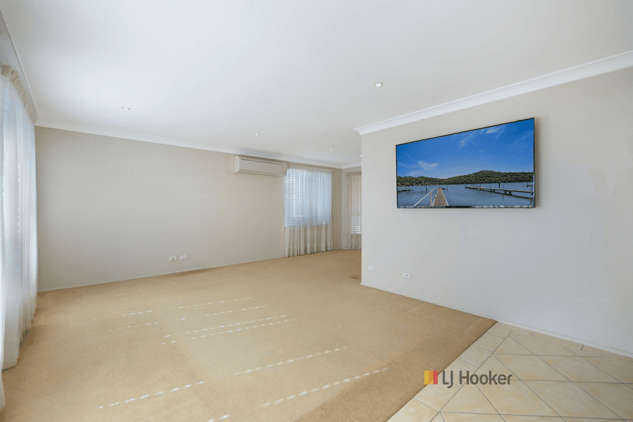 9 Tuscan Place, BLUE HAVEN, NSW 2262