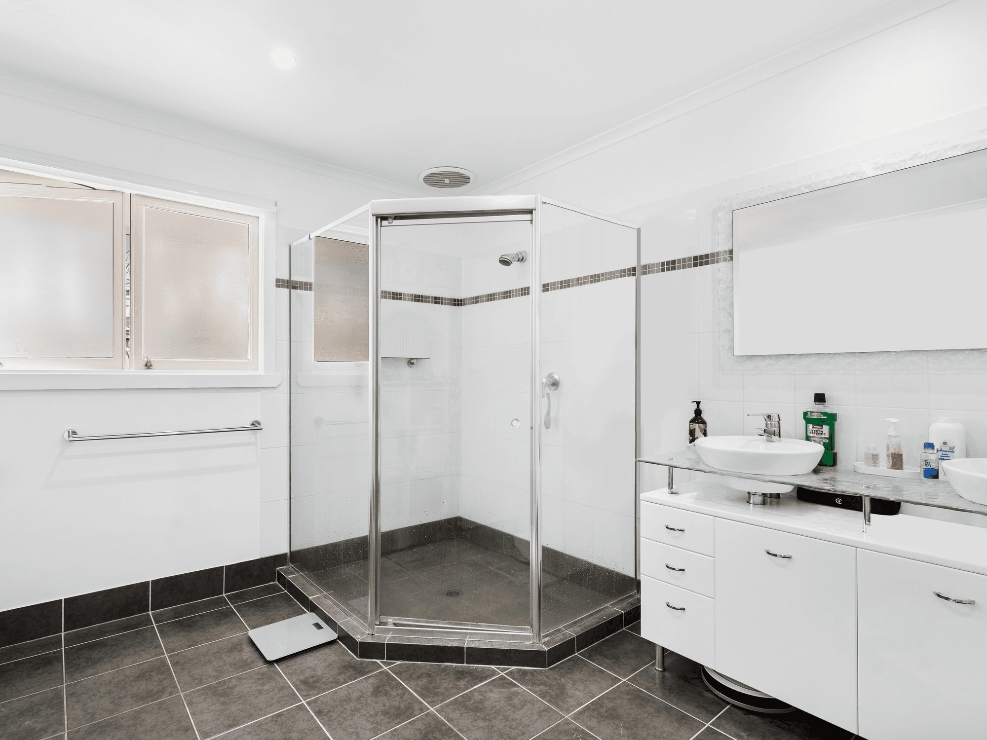 30 Surf Street, MERMAID BEACH, QLD 4218