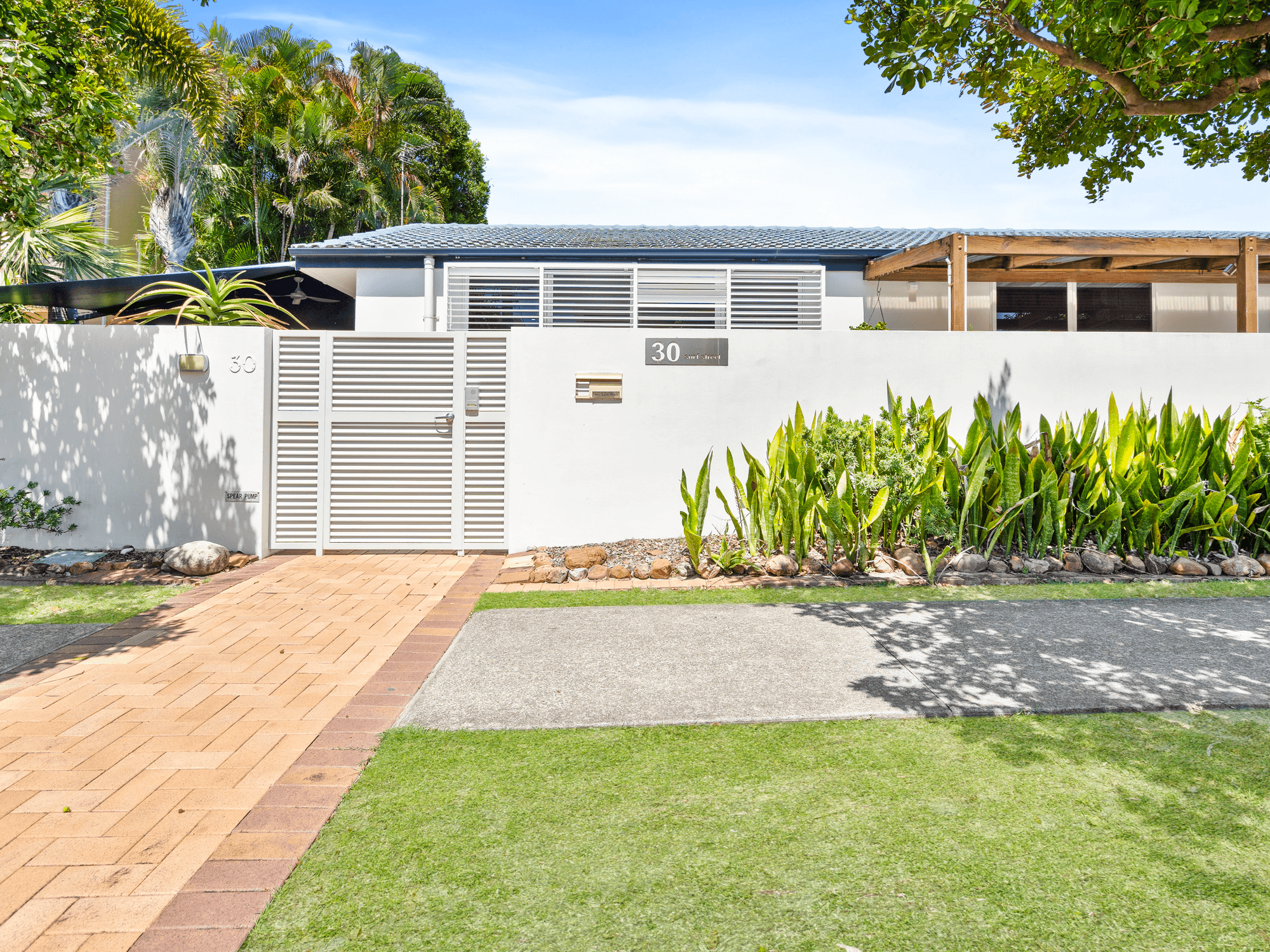 30 Surf Street, MERMAID BEACH, QLD 4218