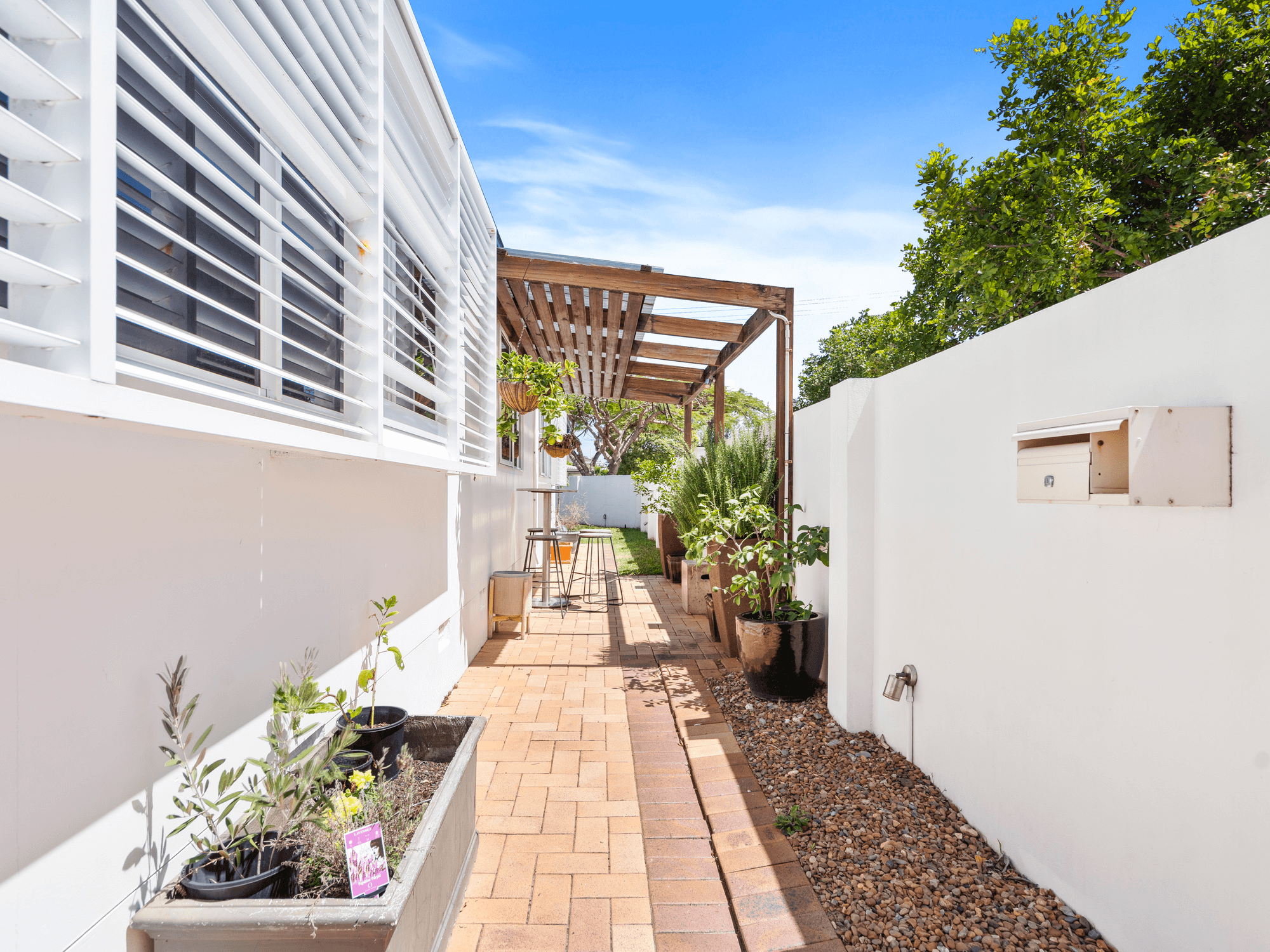 30 Surf Street, MERMAID BEACH, QLD 4218