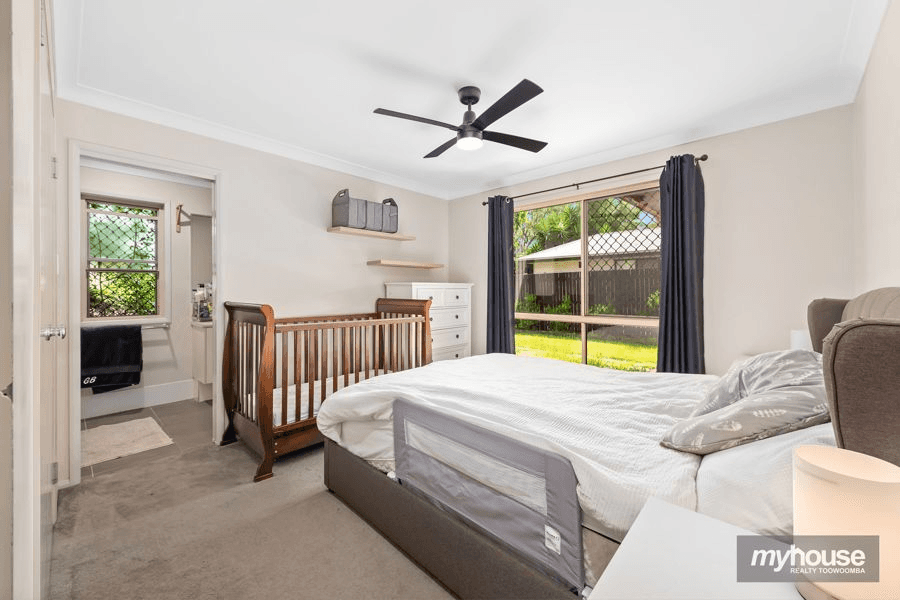 53 Sunset Drive, GLENVALE, QLD 4350