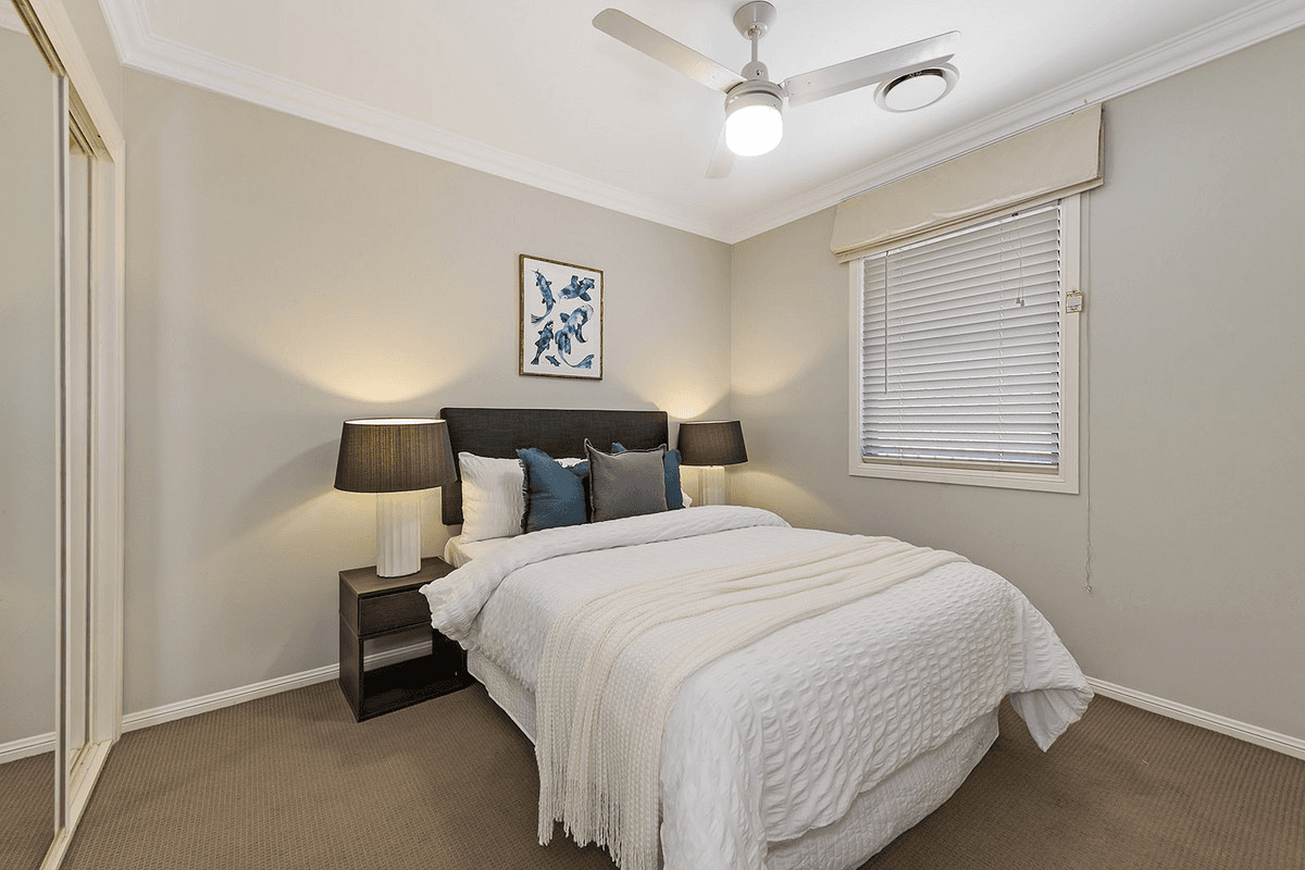 2/17 Blake Street, WOOLOOWIN, QLD 4030