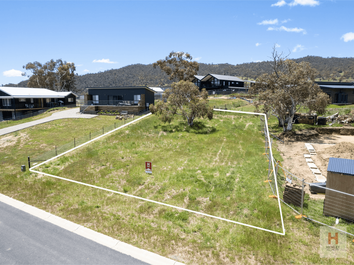 7 Willow Bay Place, East Jindabyne, NSW 2627