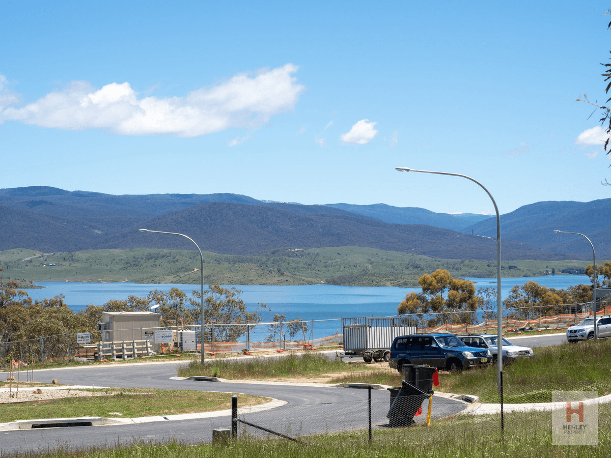 7 Willow Bay Place, East Jindabyne, NSW 2627