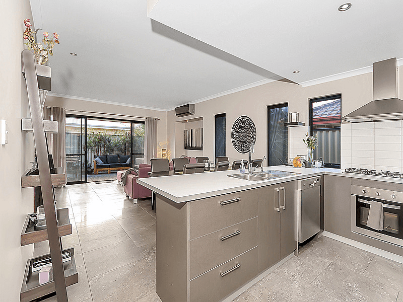 15b Fairlie Road, CANNING VALE, WA 6155