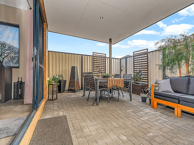 15b Fairlie Road, CANNING VALE, WA 6155