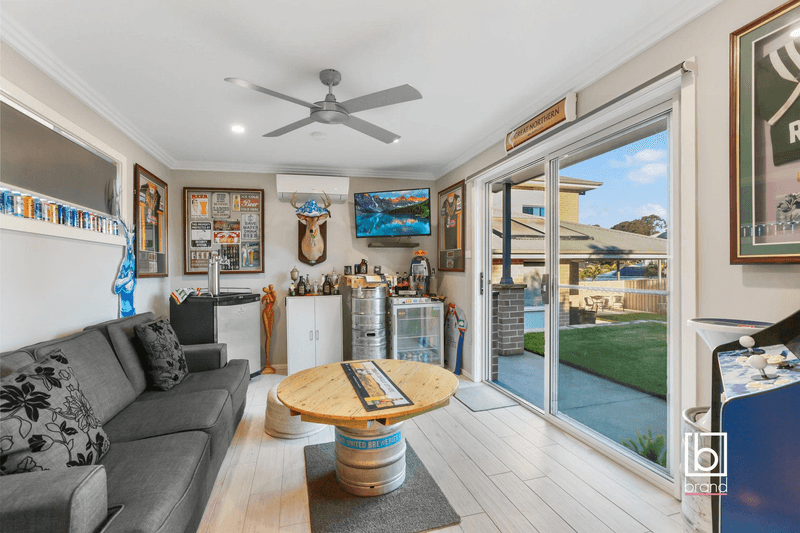 28 Mulwala Drive, WYEE POINT, NSW 2259