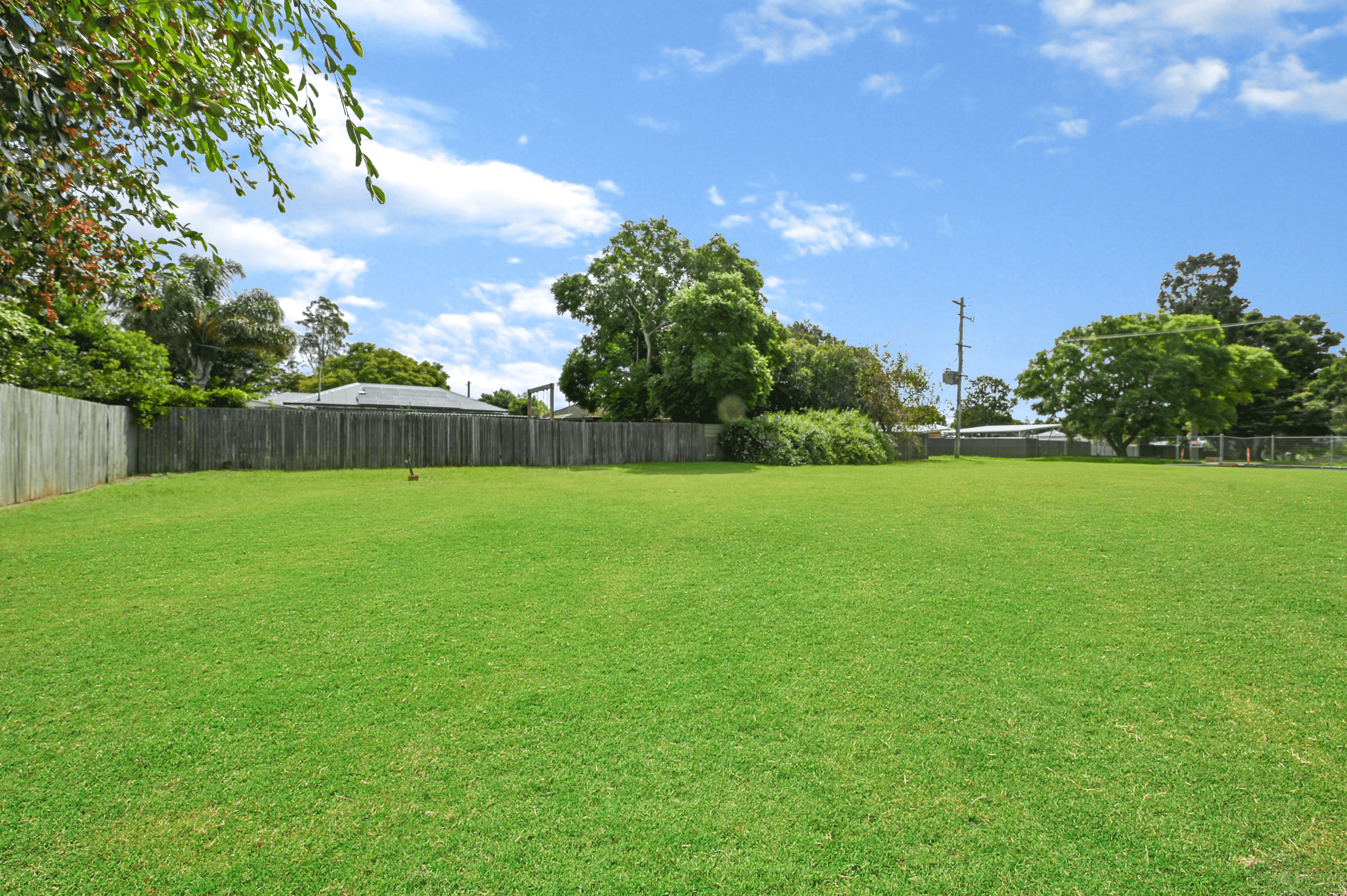 8 Memory St, Harristown, QLD 4350