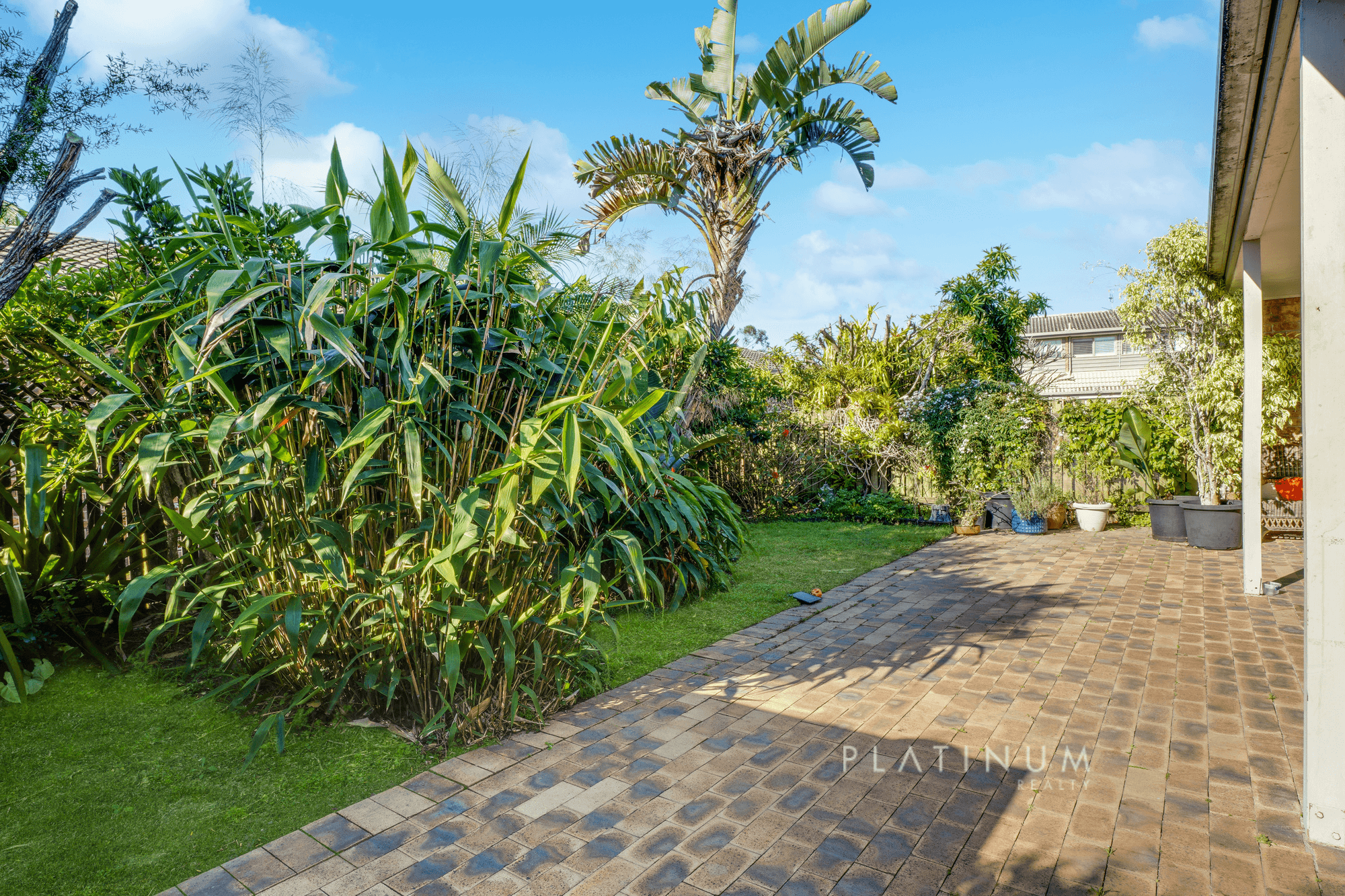 13/18 Bienvenue Drive, CURRUMBIN WATERS, QLD 4223