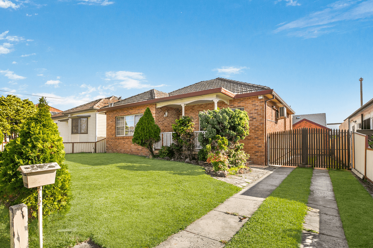 52 Noble Avenue, GREENACRE, NSW 2190