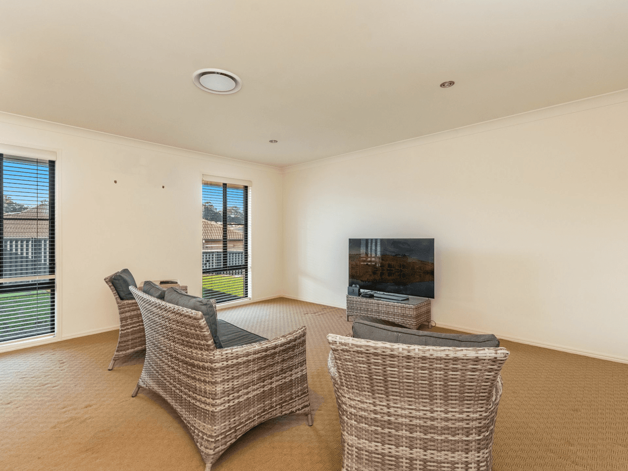 71 Dudley Drive, GOONELLABAH, NSW 2480