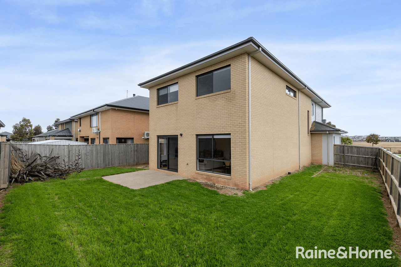 14 Stevenson Drive, WILLIAMS LANDING, VIC 3027