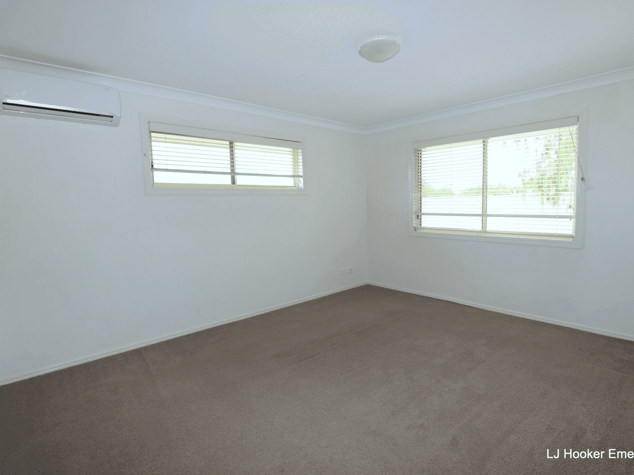 10 Blue Gums Drive, EMERALD, QLD 4720