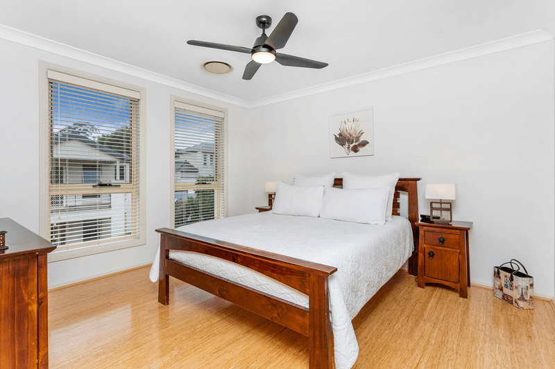 40 Eucalyptus Court, Picnic Point, NSW 2213