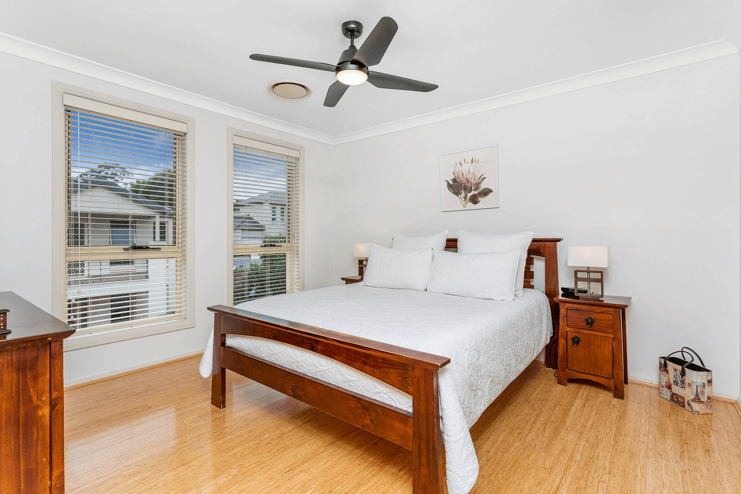 40 Eucalyptus Court, Picnic Point, NSW 2213