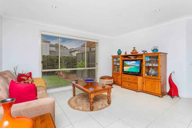 40 Eucalyptus Court, Picnic Point, NSW 2213