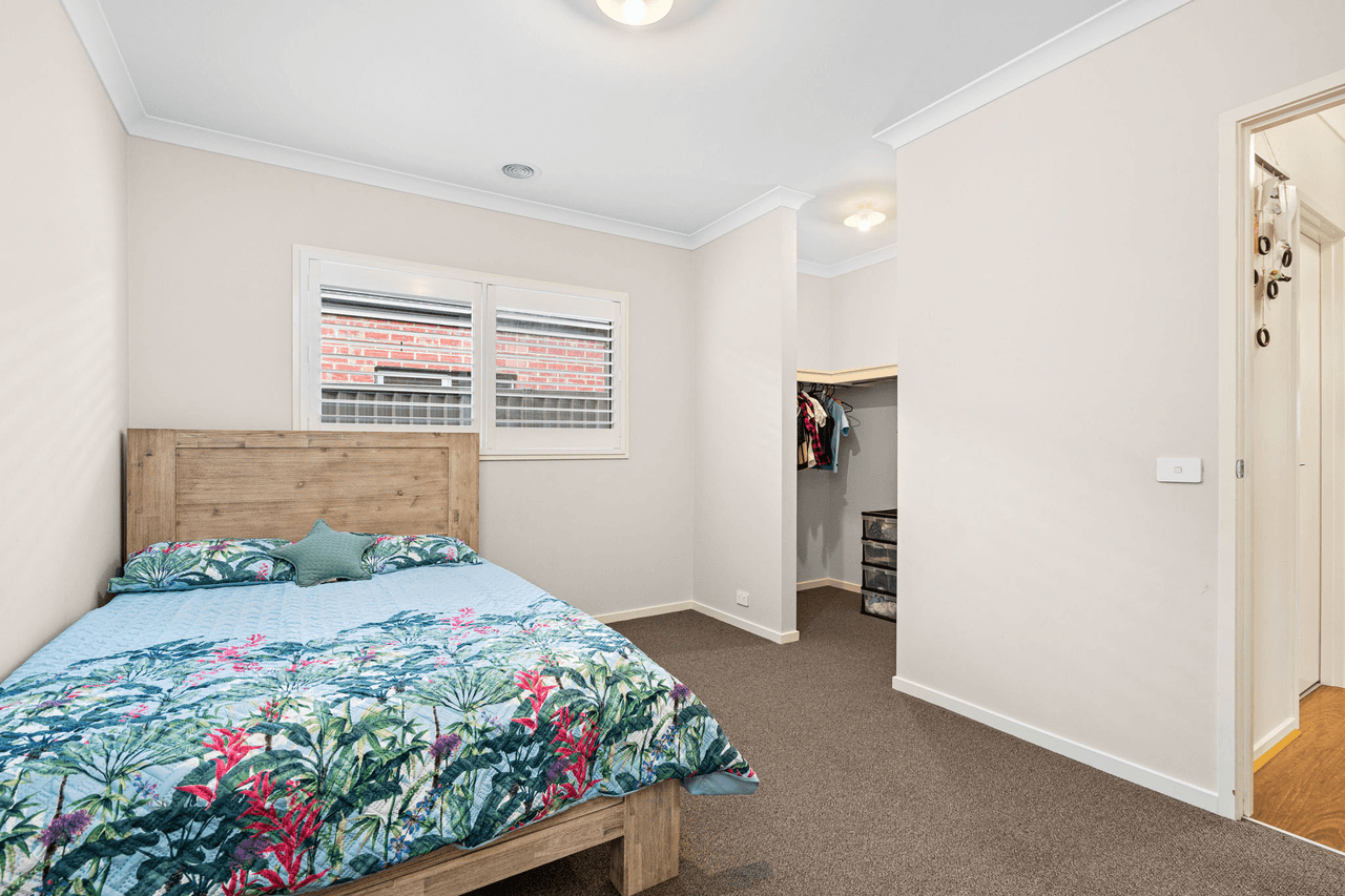 3 Canterbury Road West, LARA, VIC 3212