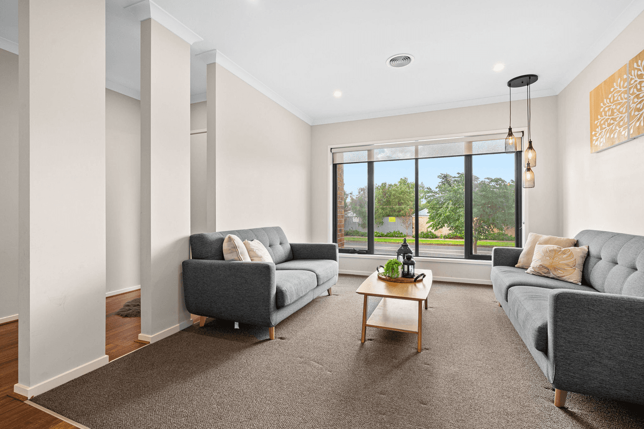 3 Canterbury Road West, LARA, VIC 3212