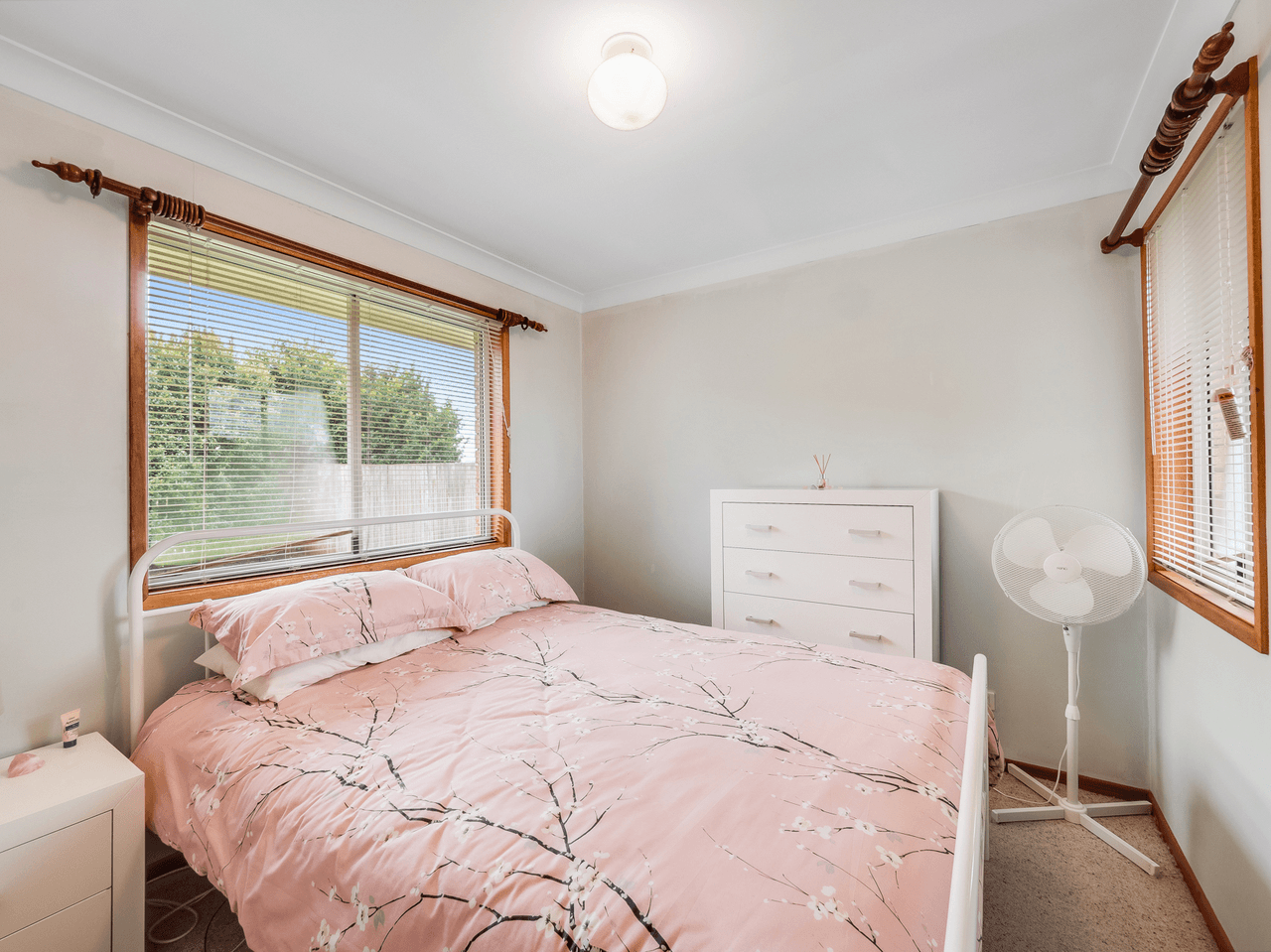 1 &amp; 2/9 Gabrielle Street, KEARNEYS SPRING, QLD 4350